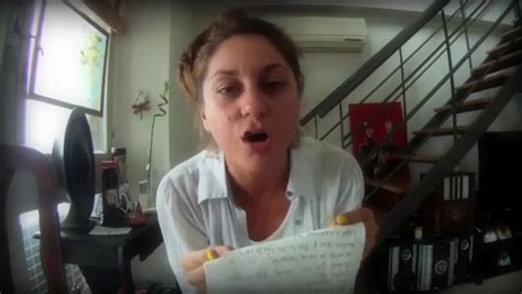 La historia de la novia despechada en YouTube es una .